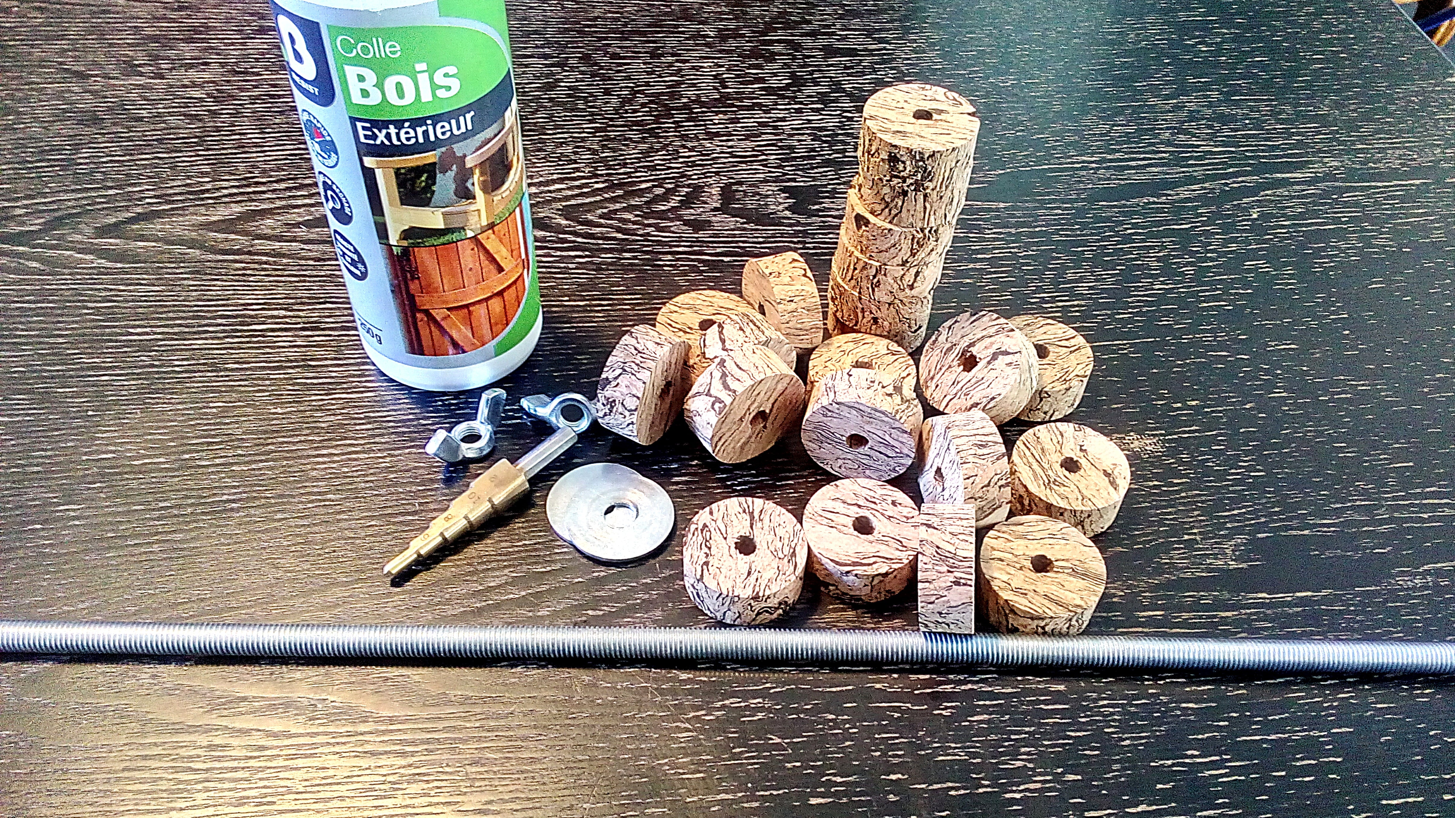 Tourner une poignée de canne