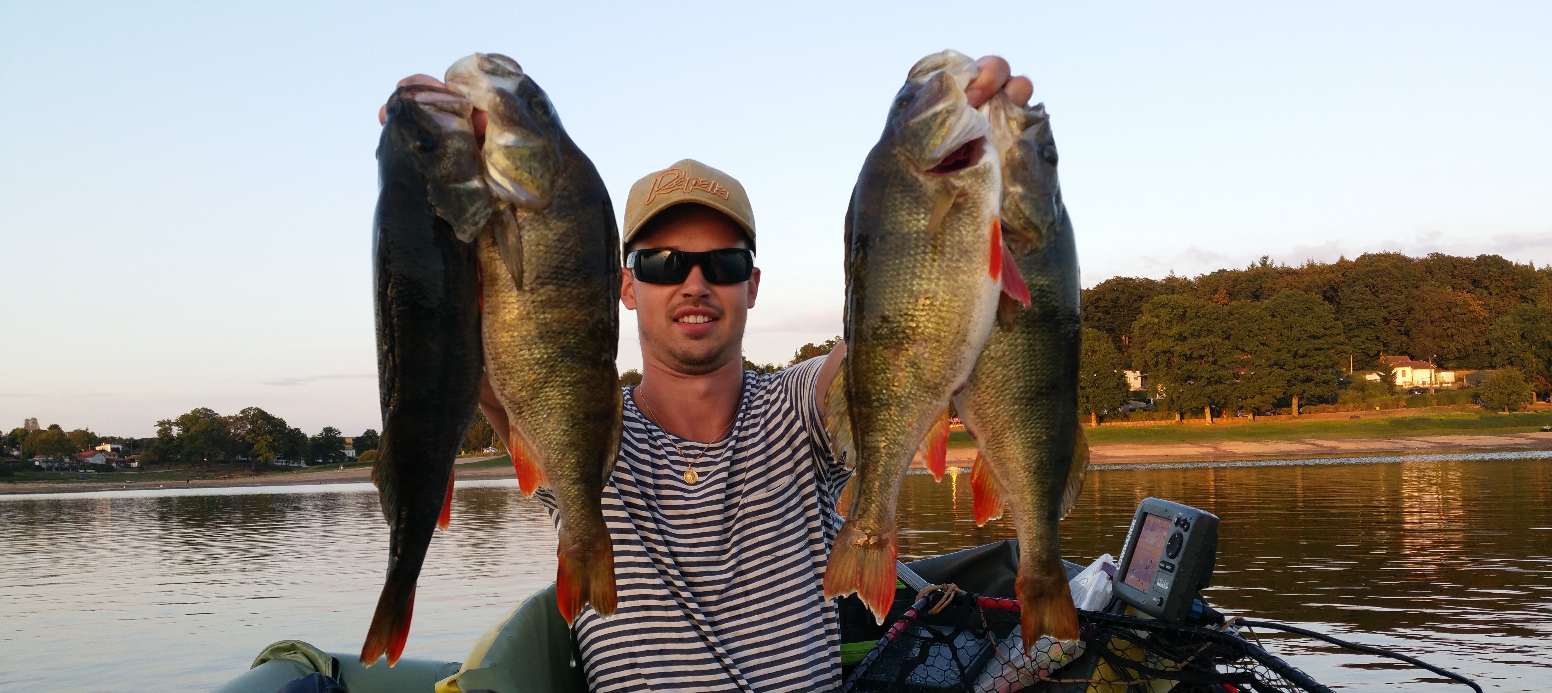 Arrivée de la Team Raise Fishing à Rodhouse