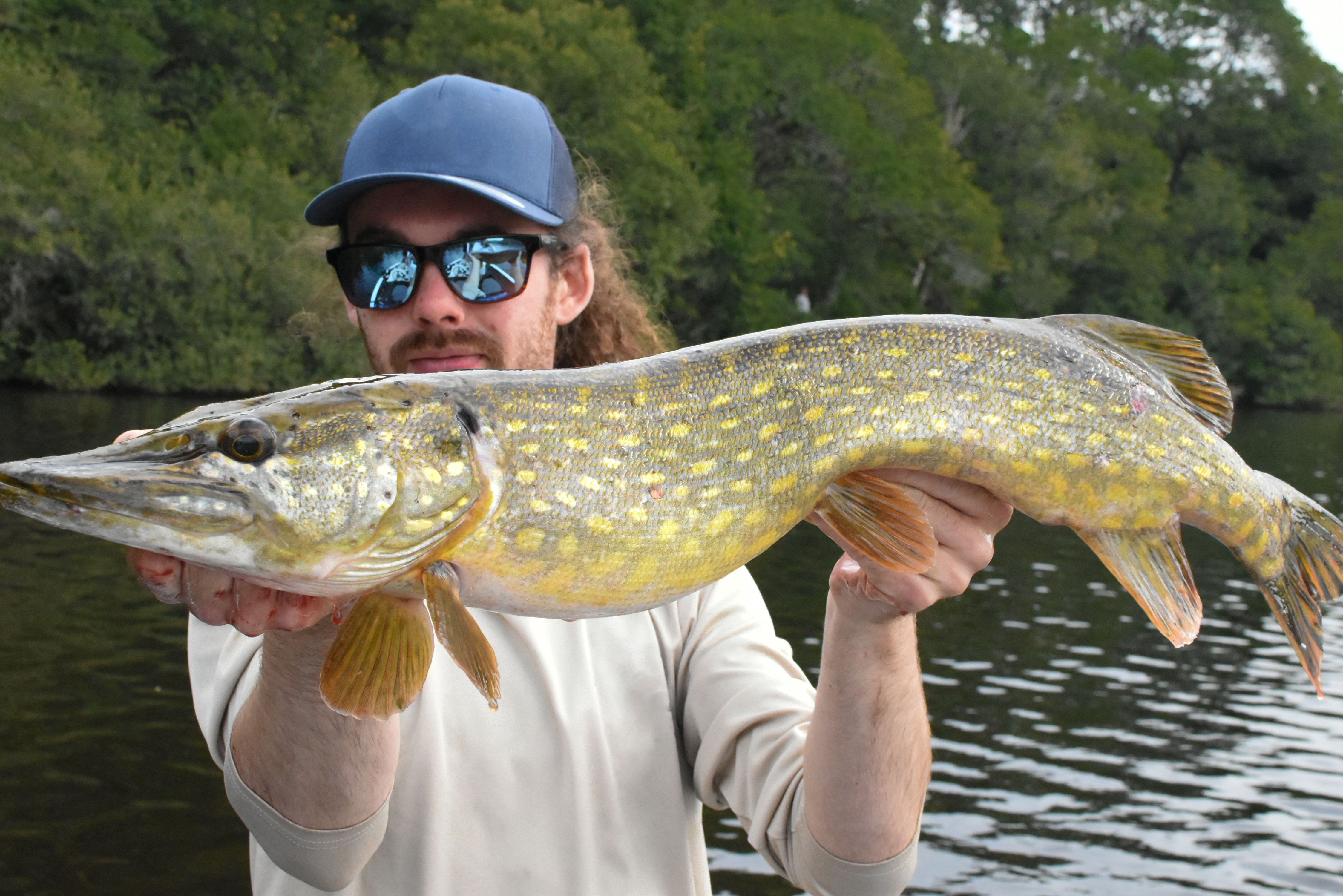 WKS-MB 739-1 IM : Le couteau suisse ultime pour la traque du brochet